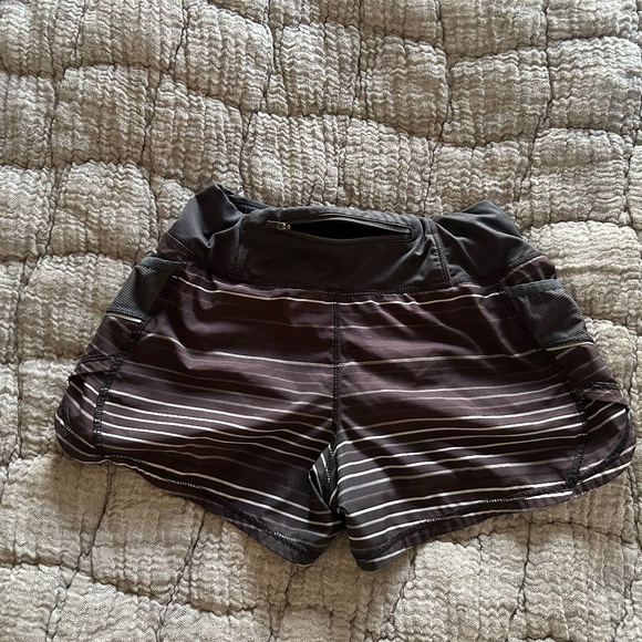 Athleta Running Short 3" - Picture 2 of 4